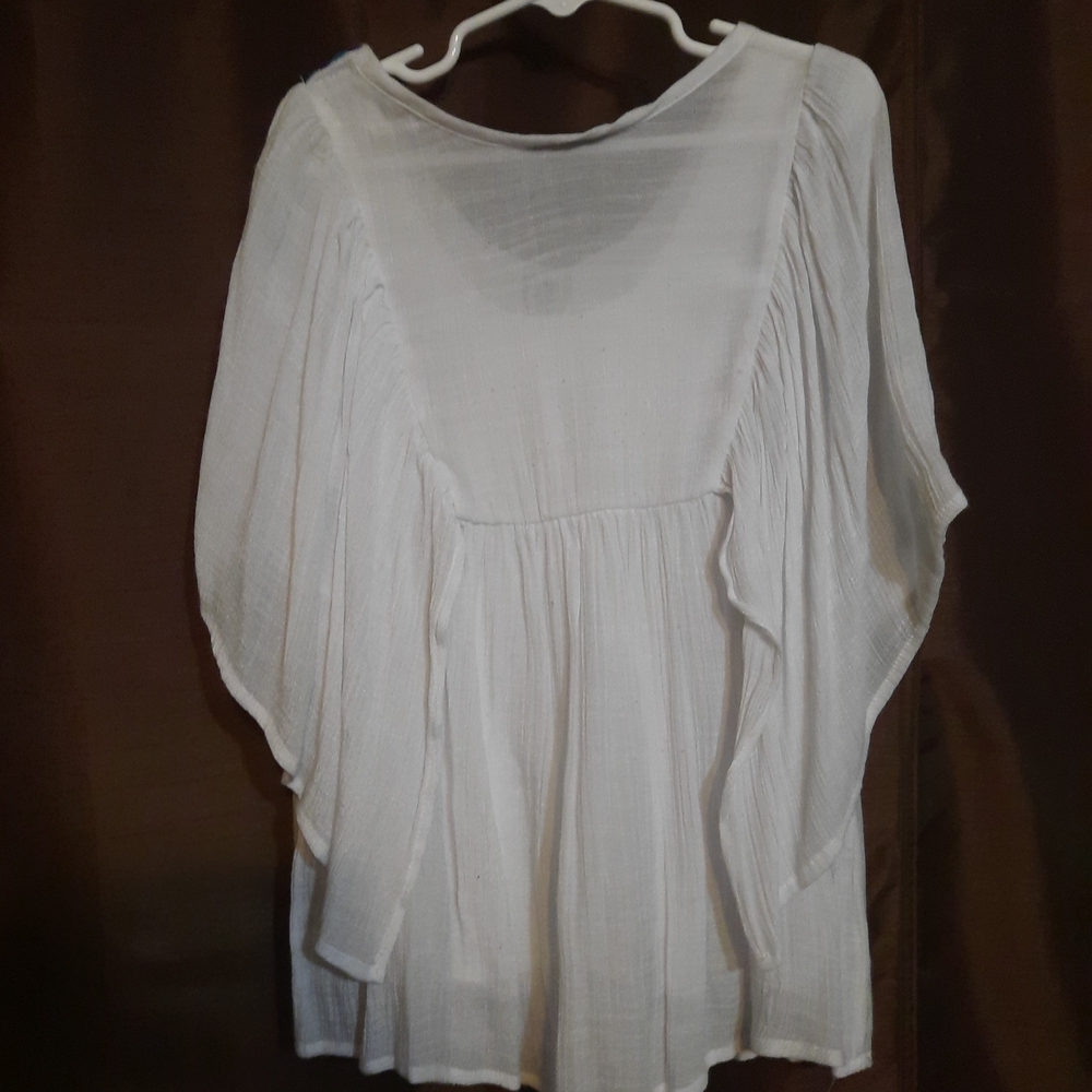 Iz Byer White Blouse with Blue Embroidery - Picture 3 of 3